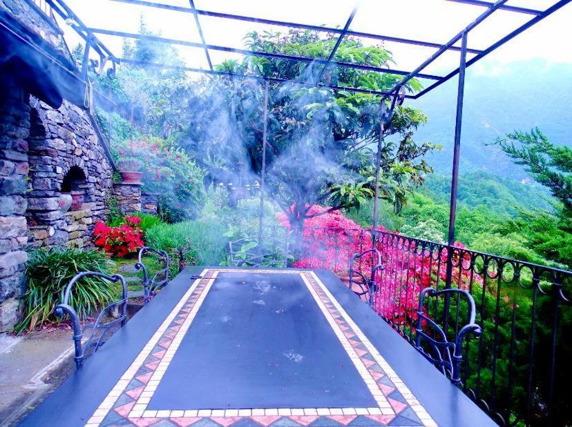دومودوسولا B&B Villa Moro - Family House المظهر الخارجي الصورة