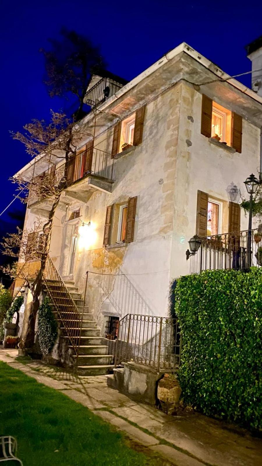 دومودوسولا B&B Villa Moro - Family House المظهر الخارجي الصورة